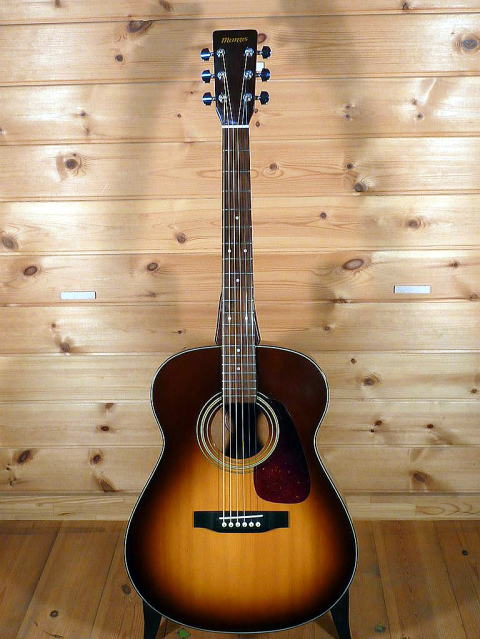 Morris MF-256TS アコースティックギターです。